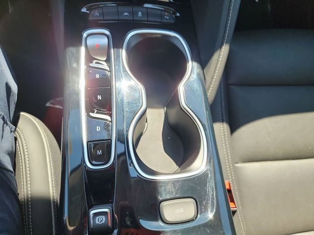 Used 2021 Buick Envision Essence w/ Technology Package I FWD image 24