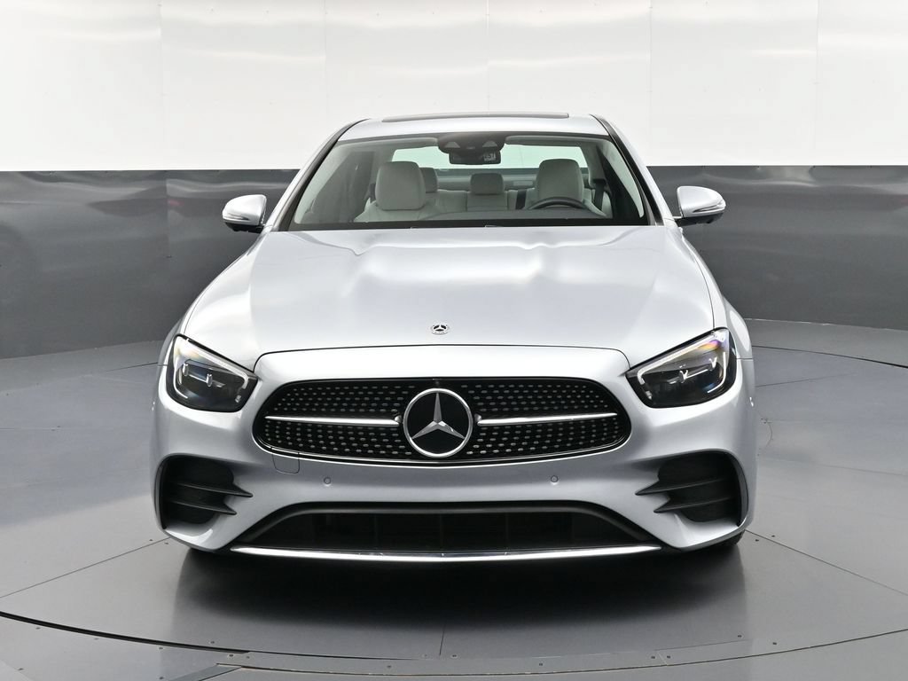 Used 2023 Mercedes-Benz E 350 4MATIC Sedan image 11