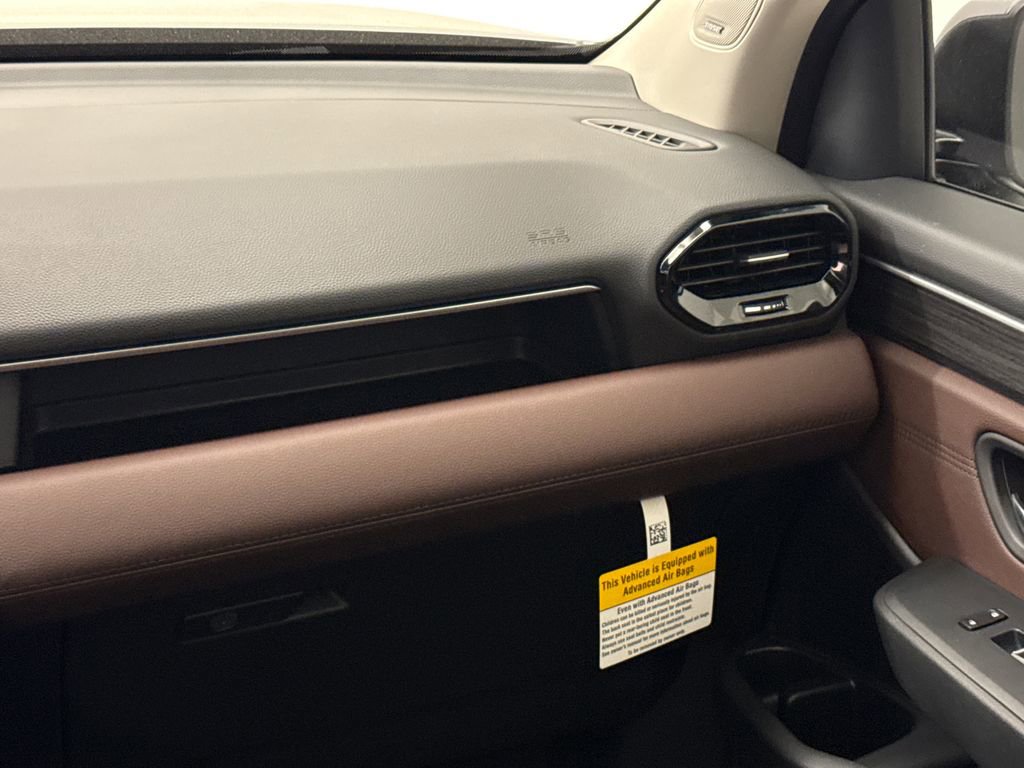New 2026 Honda Pilot Touring image 17