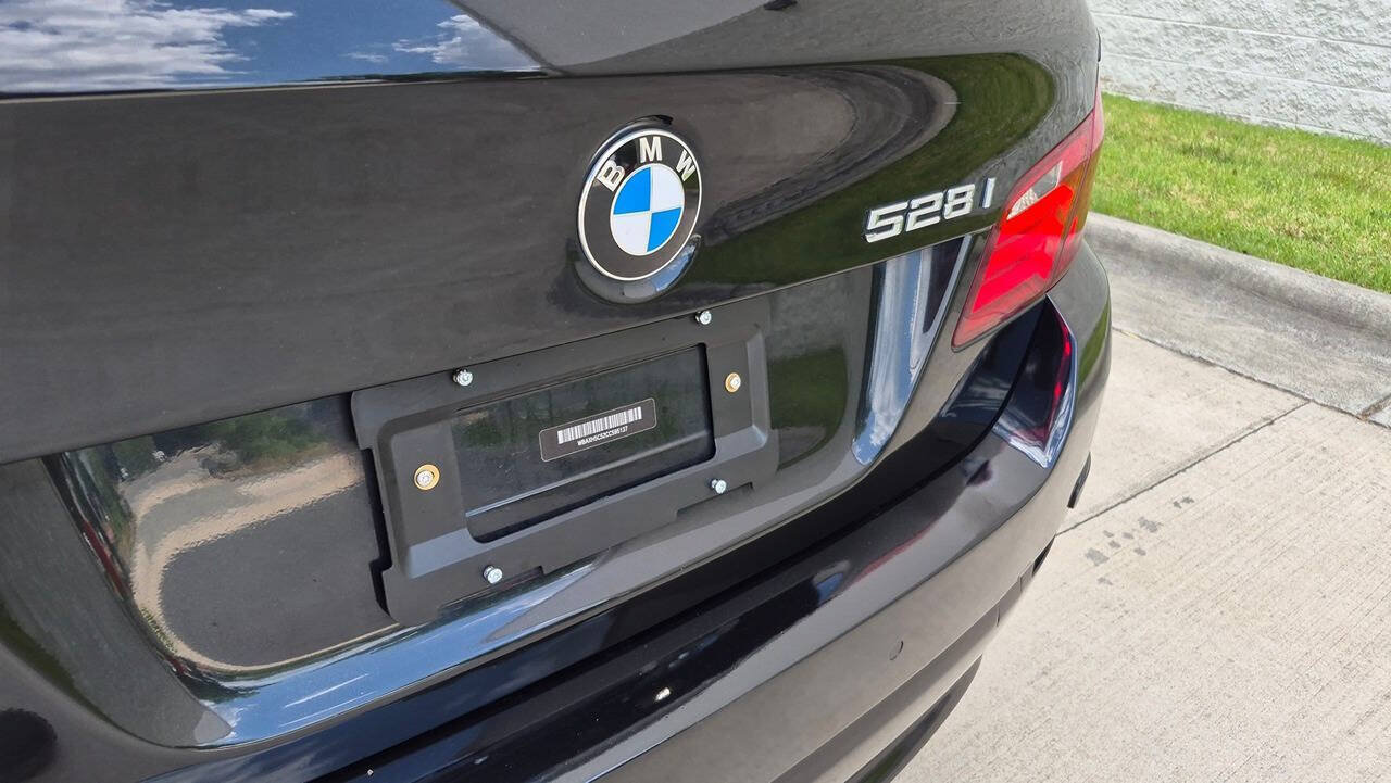 Used 2012 BMW 528i xDrive Sedan AWD/4WD image 25