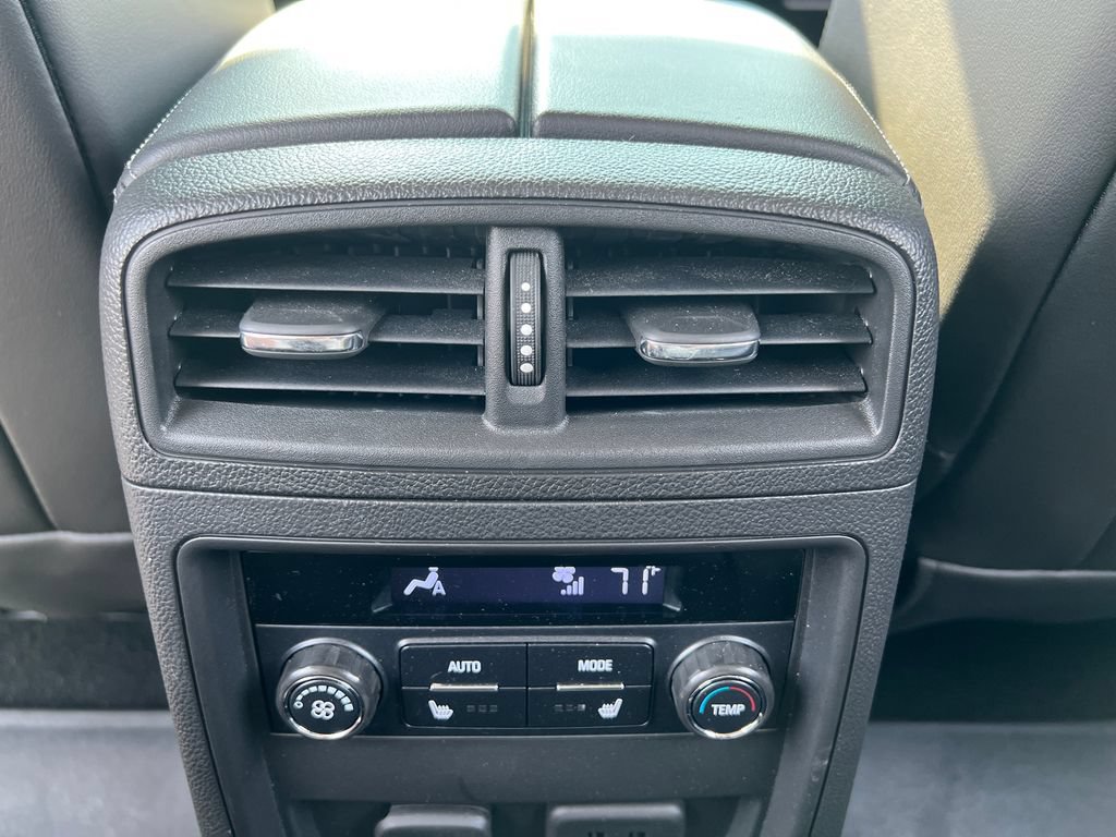 Used 2020 Buick Envision Essence AWD/4WD image 14