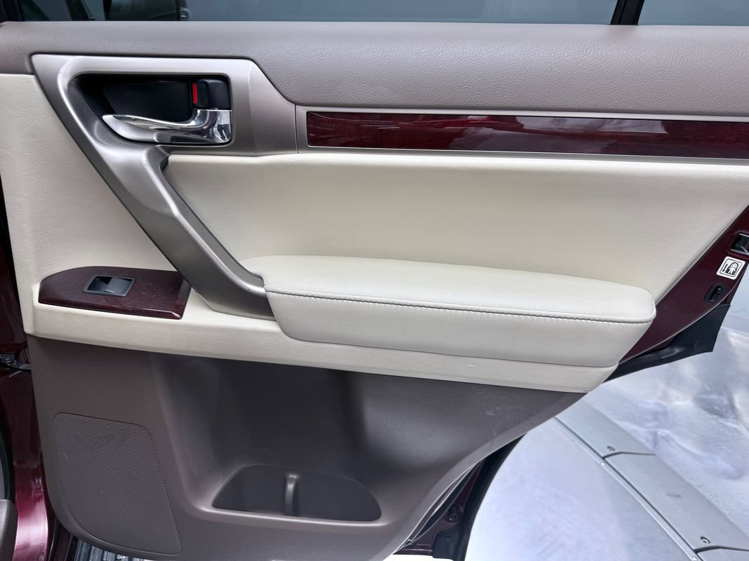 Used 2017 Lexus GX 460 Premium AWD/4WD image 17