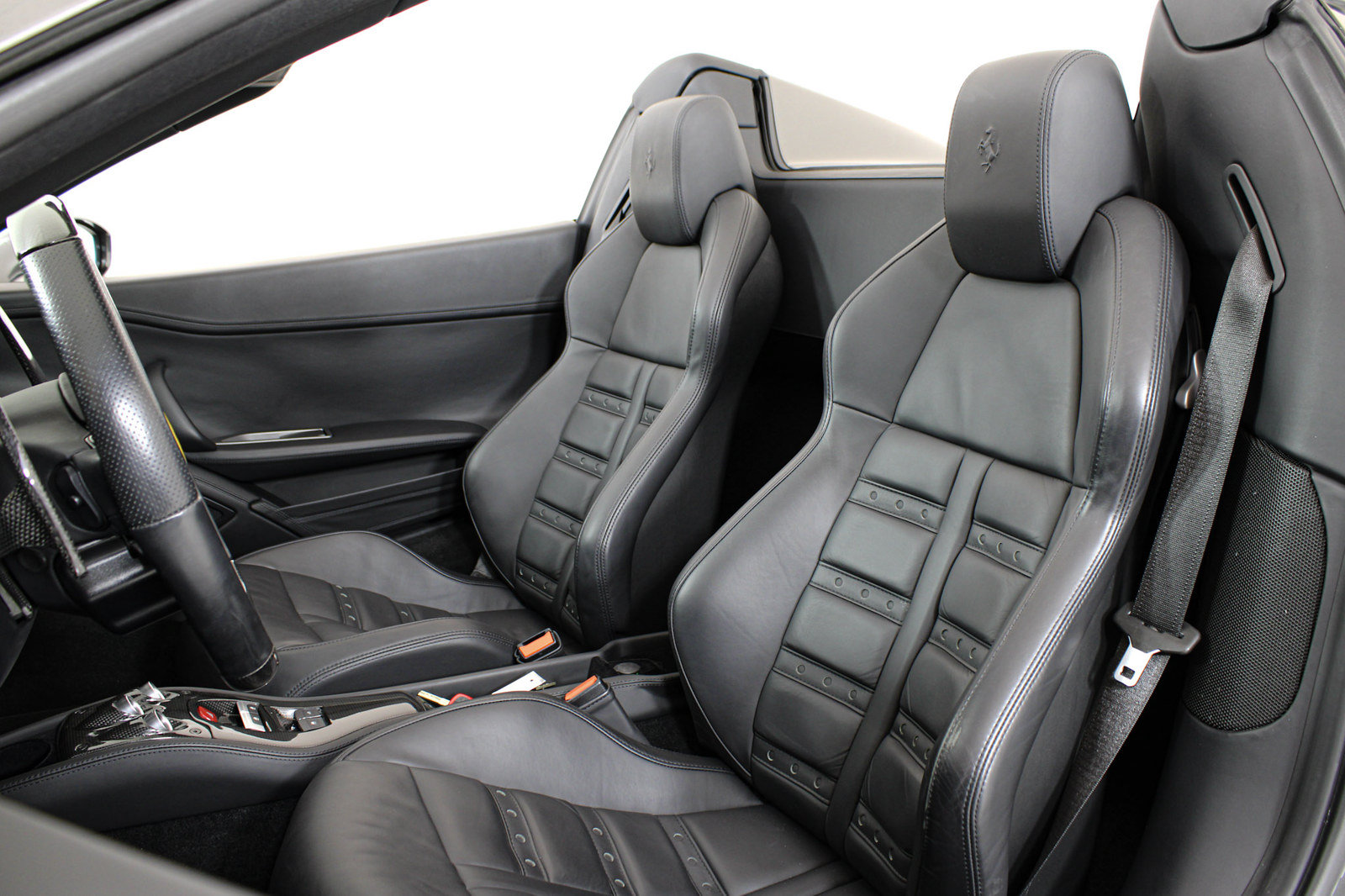 Certified 2013 Ferrari 458 Spider RWD image 39