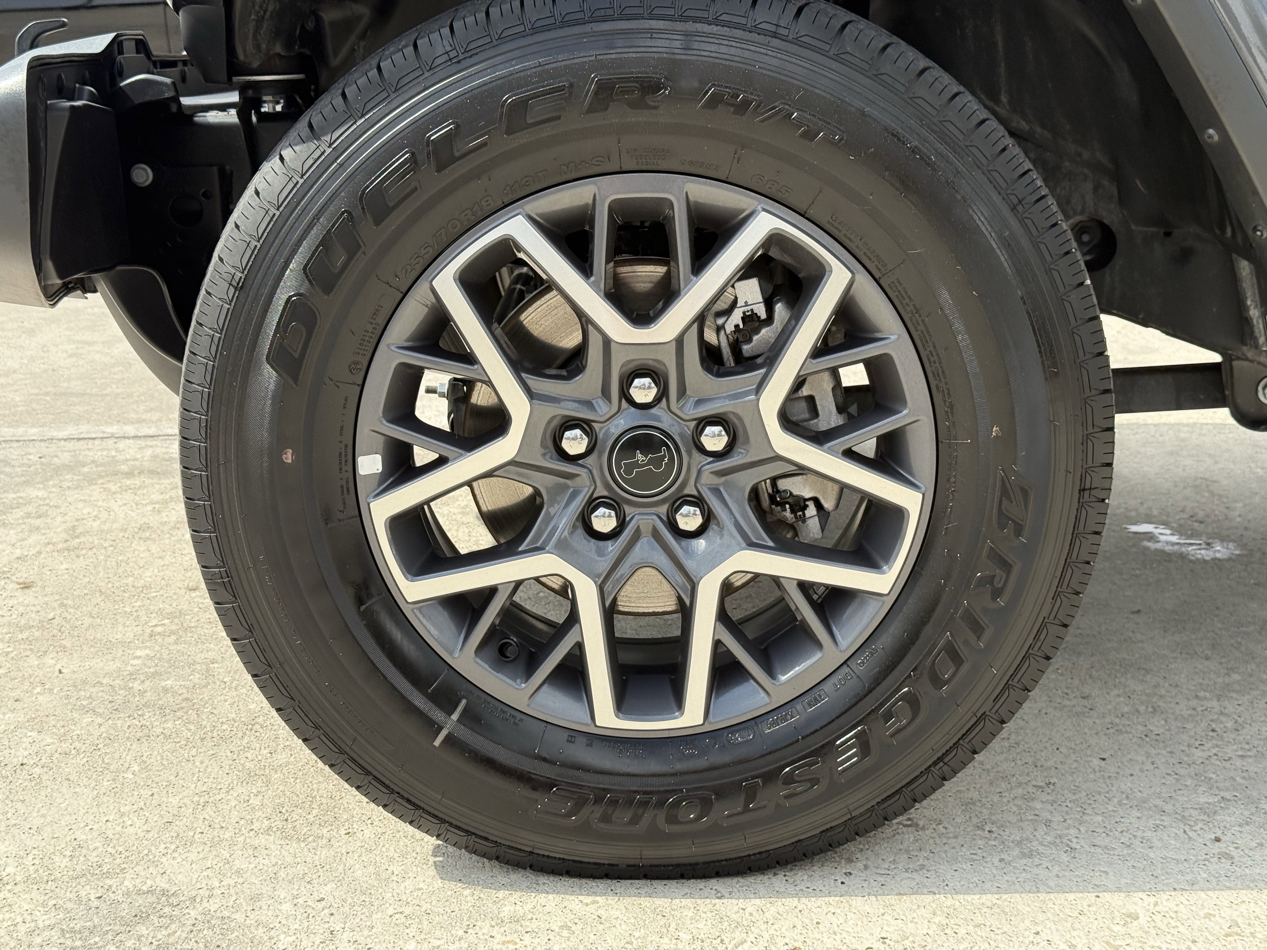 Used 2025 Jeep Wrangler Sahara image 13