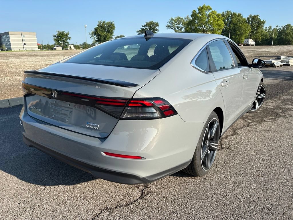 Used 2024 Honda Accord Sport image 8