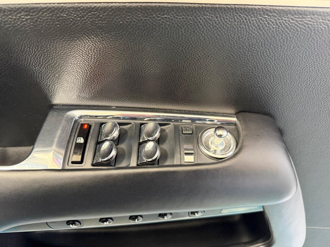Used 2016 Rolls-Royce Wraith RWD image 13