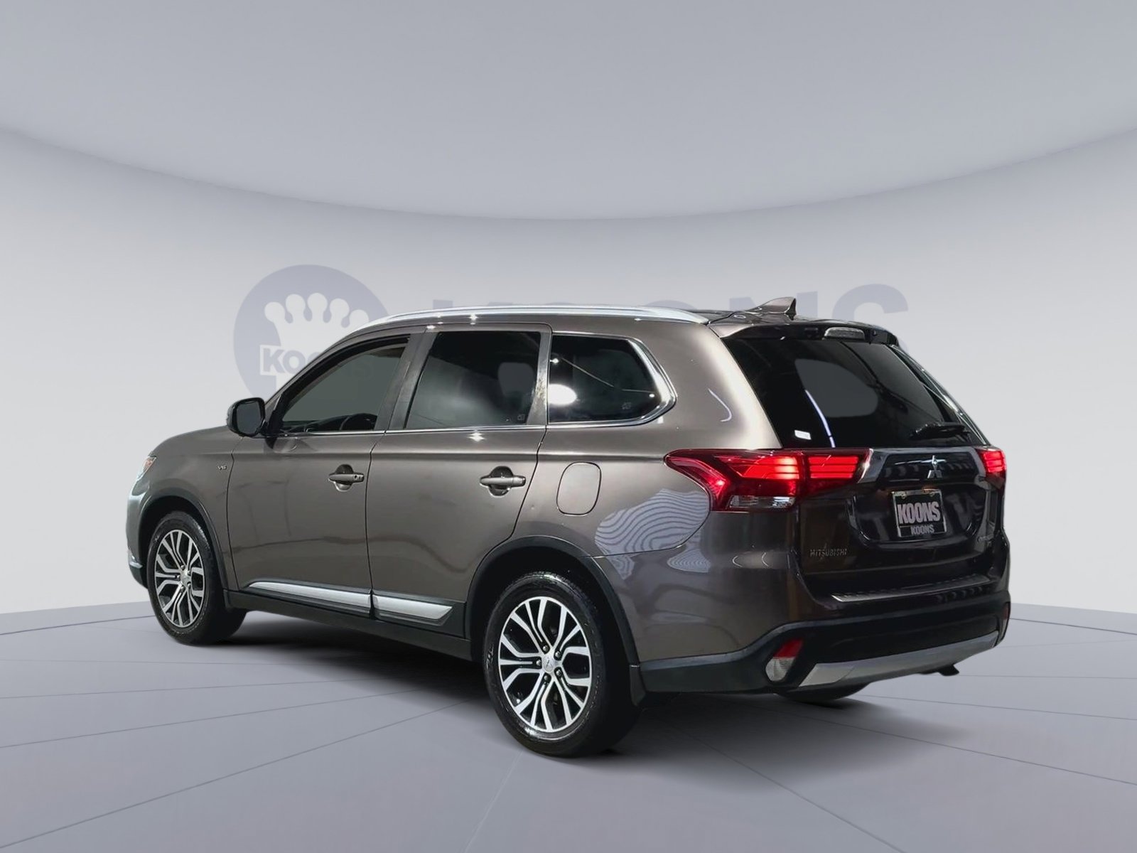 Used 2018 Mitsubishi Outlander GT AWD/4WD image 8