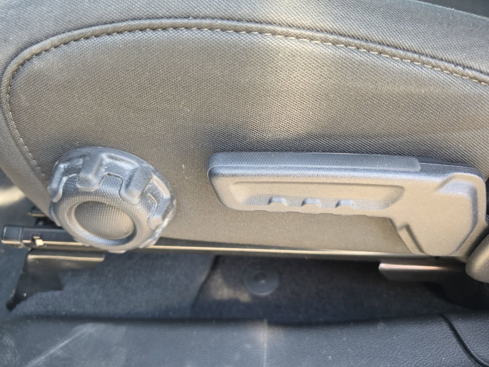 Used 2022 Jeep Wrangler Unlimited Sahara w/ LED Lighting Group image 10