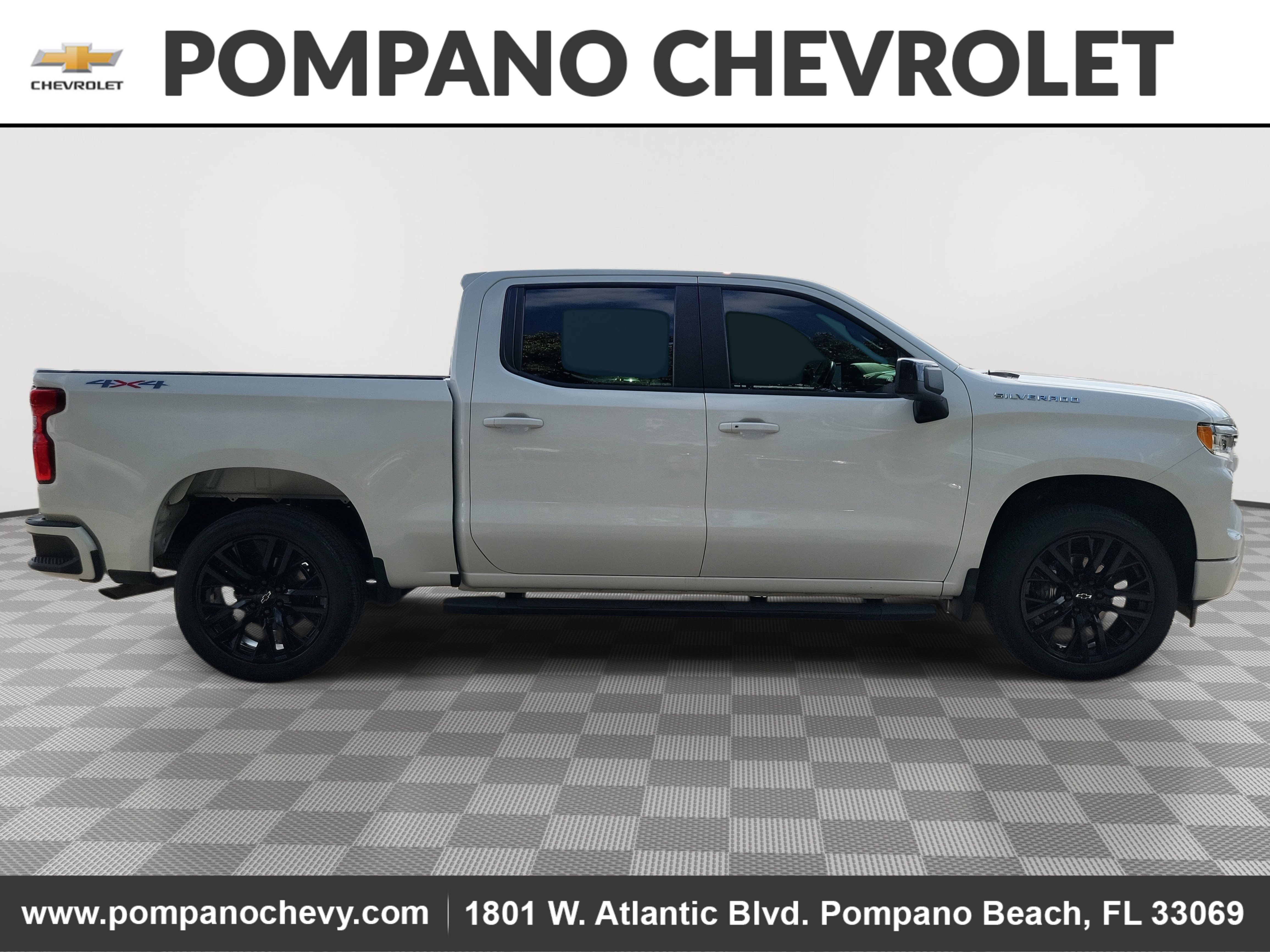 Used 2023 Chevrolet Silverado 1500 RST image 2