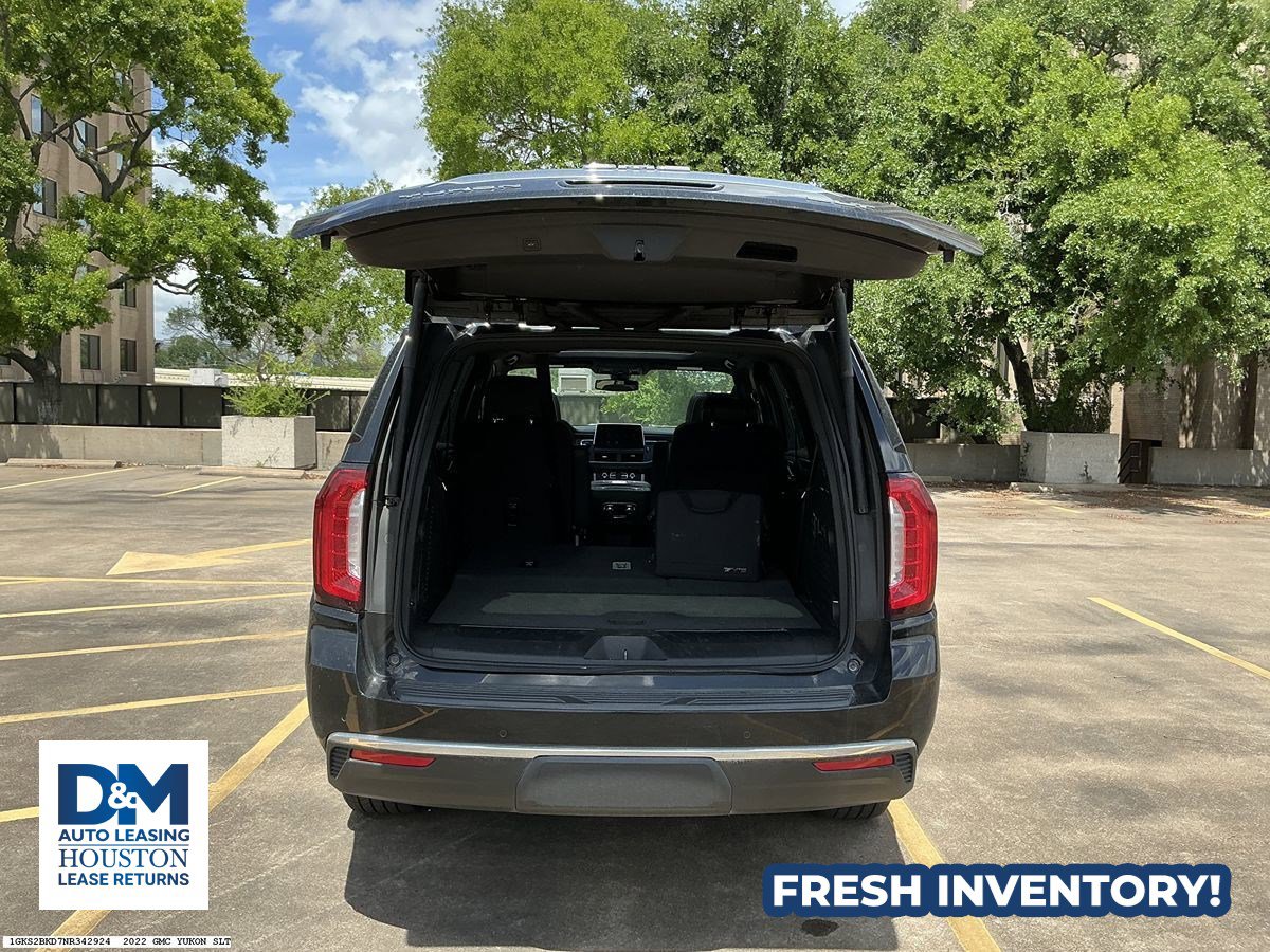 Used 2022 GMC Yukon SLT w/ SLT Premium Package image 6