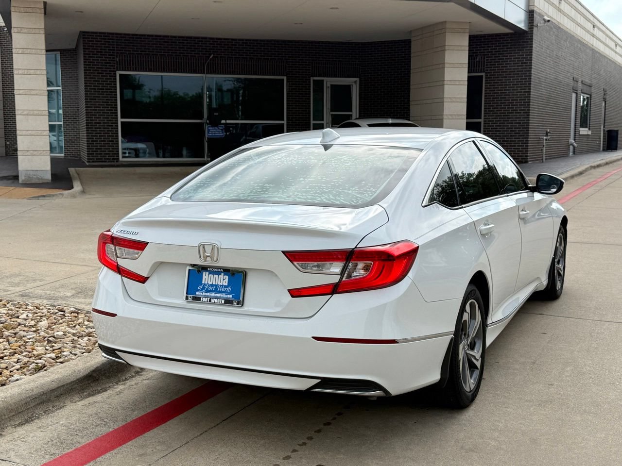 Used 2018 Honda Accord EX image 5