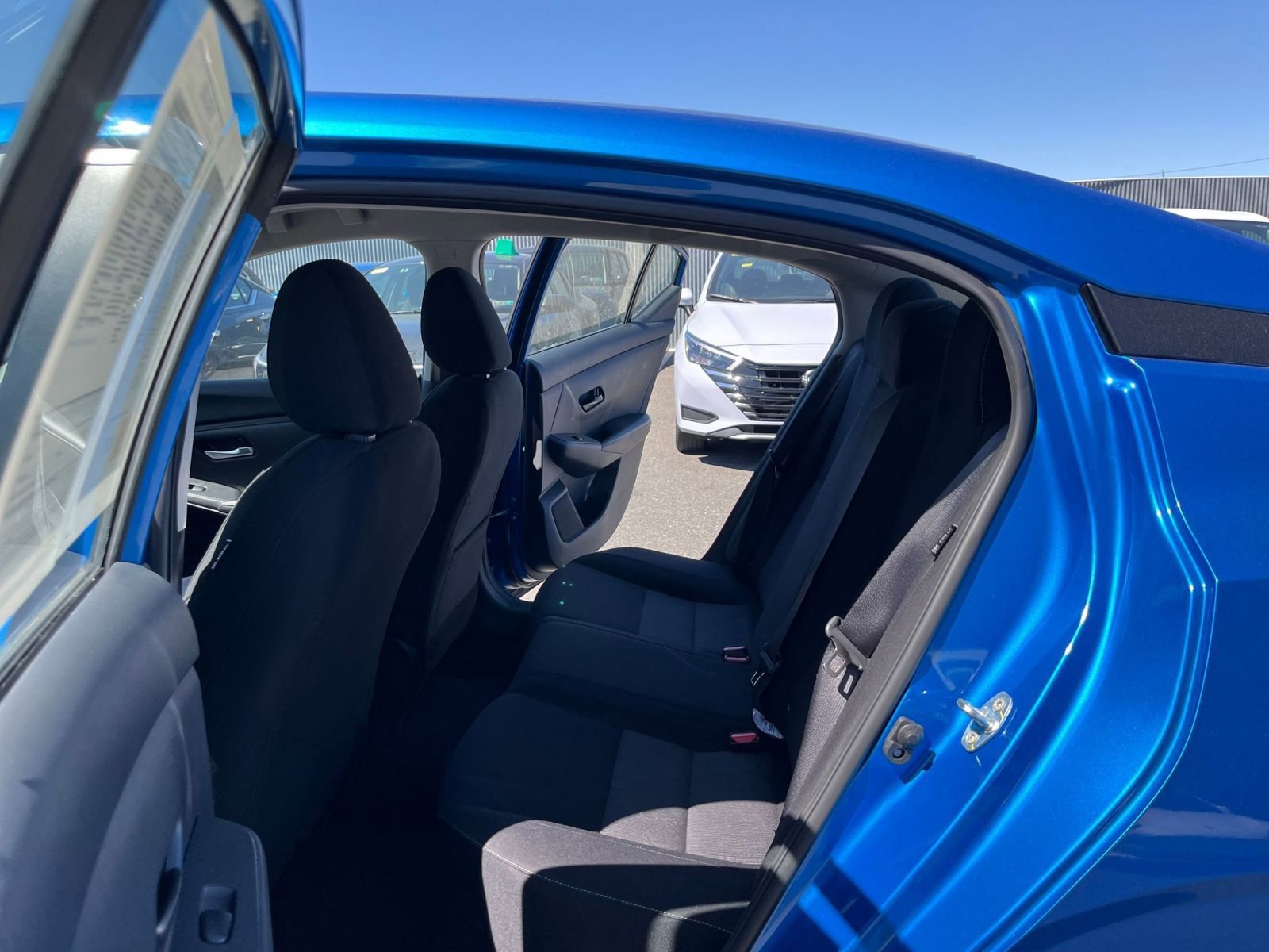 Used 2025 Nissan Sentra SV FWD image 25