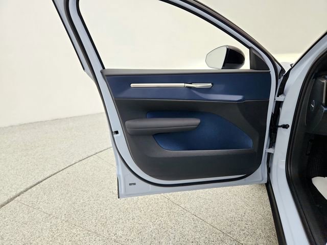 Certified 2025 Volvo EX30 Plus image 26