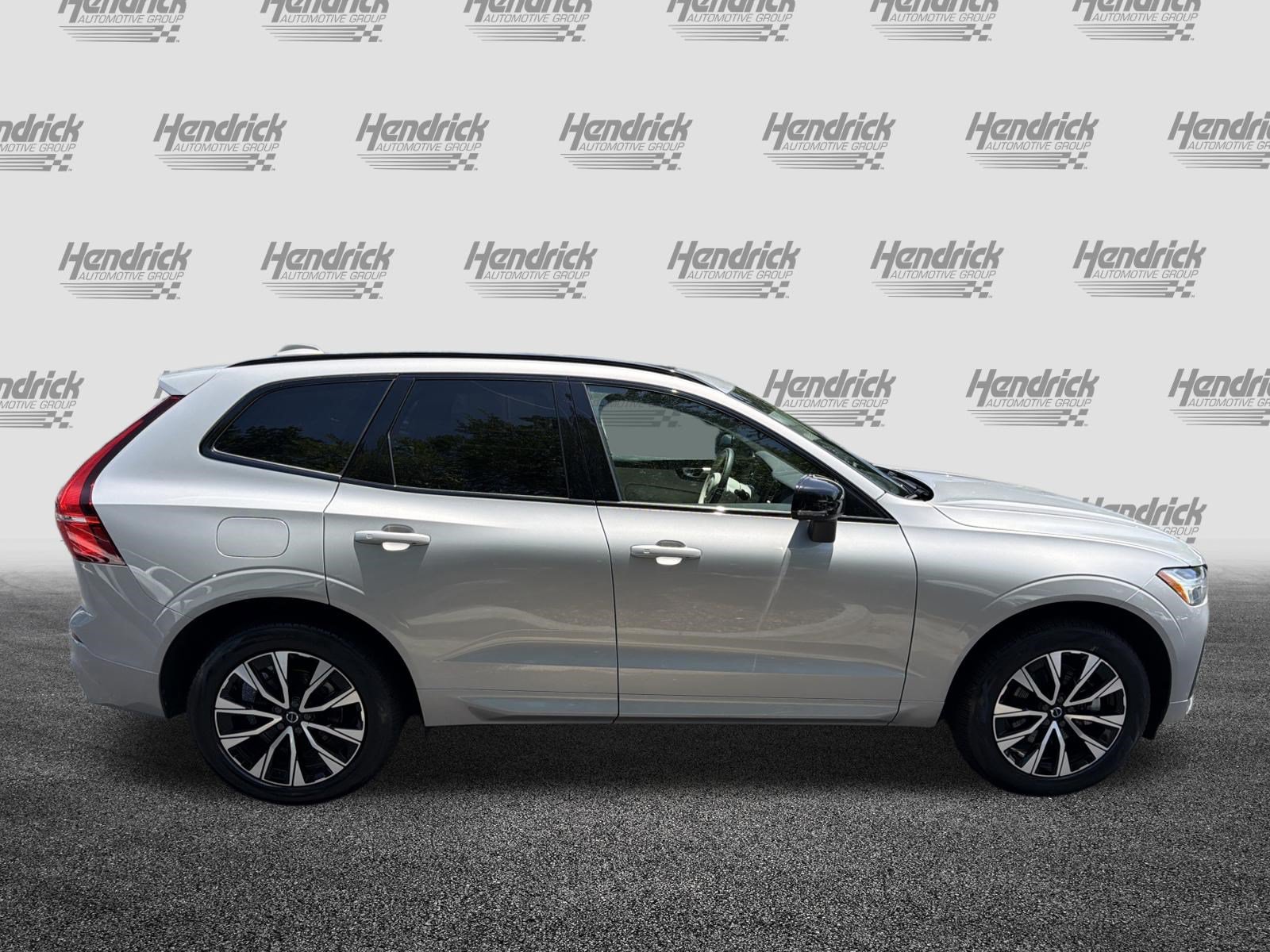 Certified 2024 Volvo XC60 B5 Core w/ Protection Package Premier AWD/4WD image 11