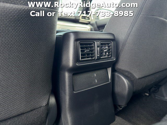Used 2025 Toyota 4Runner SR5 AWD/4WD image 32