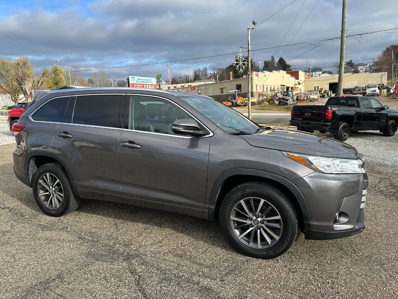 Used 2018 Toyota Highlander XLE image 4