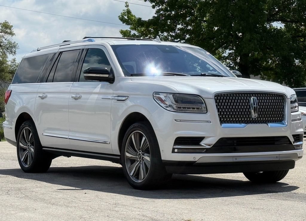Used 2019 Lincoln Navigator L Reserve AWD/4WD image 7