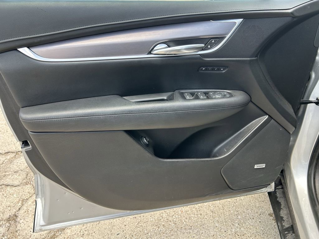 Used 2018 Cadillac XT5 Premium Luxury FWD image 10