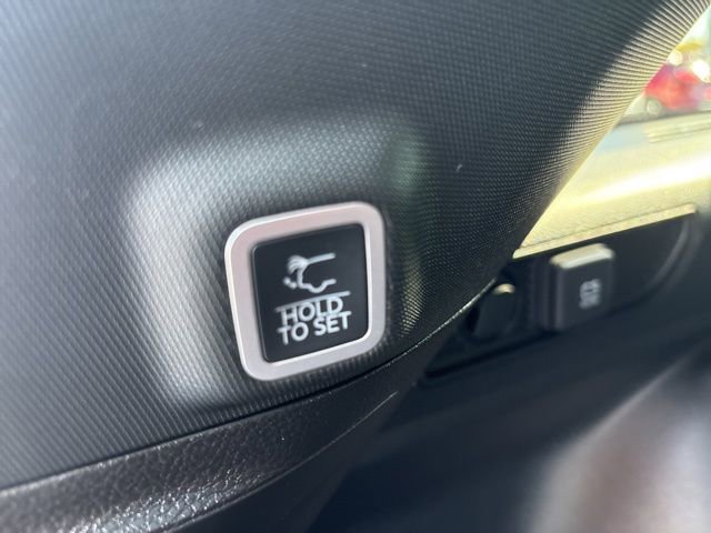 New 2025 Jeep Grand Cherokee Limited w/ Black Appearance Package image 20