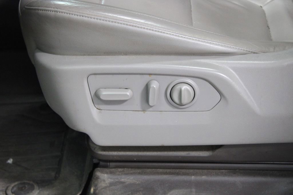 Used 2020 GMC Sierra 1500 SLT w/ SLT Premium Package image 17