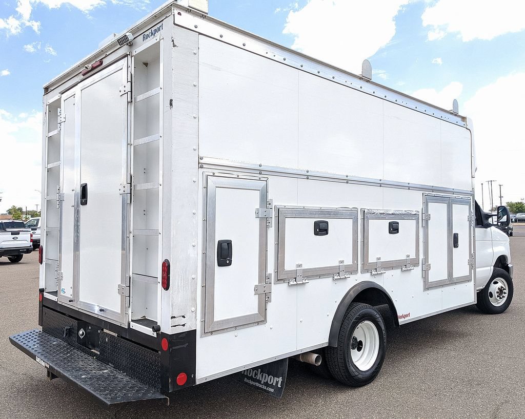Used 2025 Ford E-450 and Econoline 450 Super Duty w/ Power Equipment Group RWD image 3