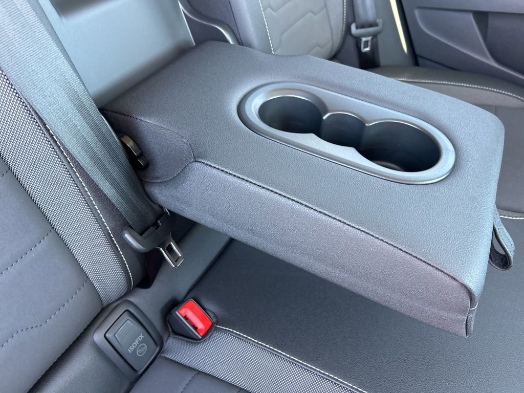 Used 2025 Volkswagen Taos SE image 45