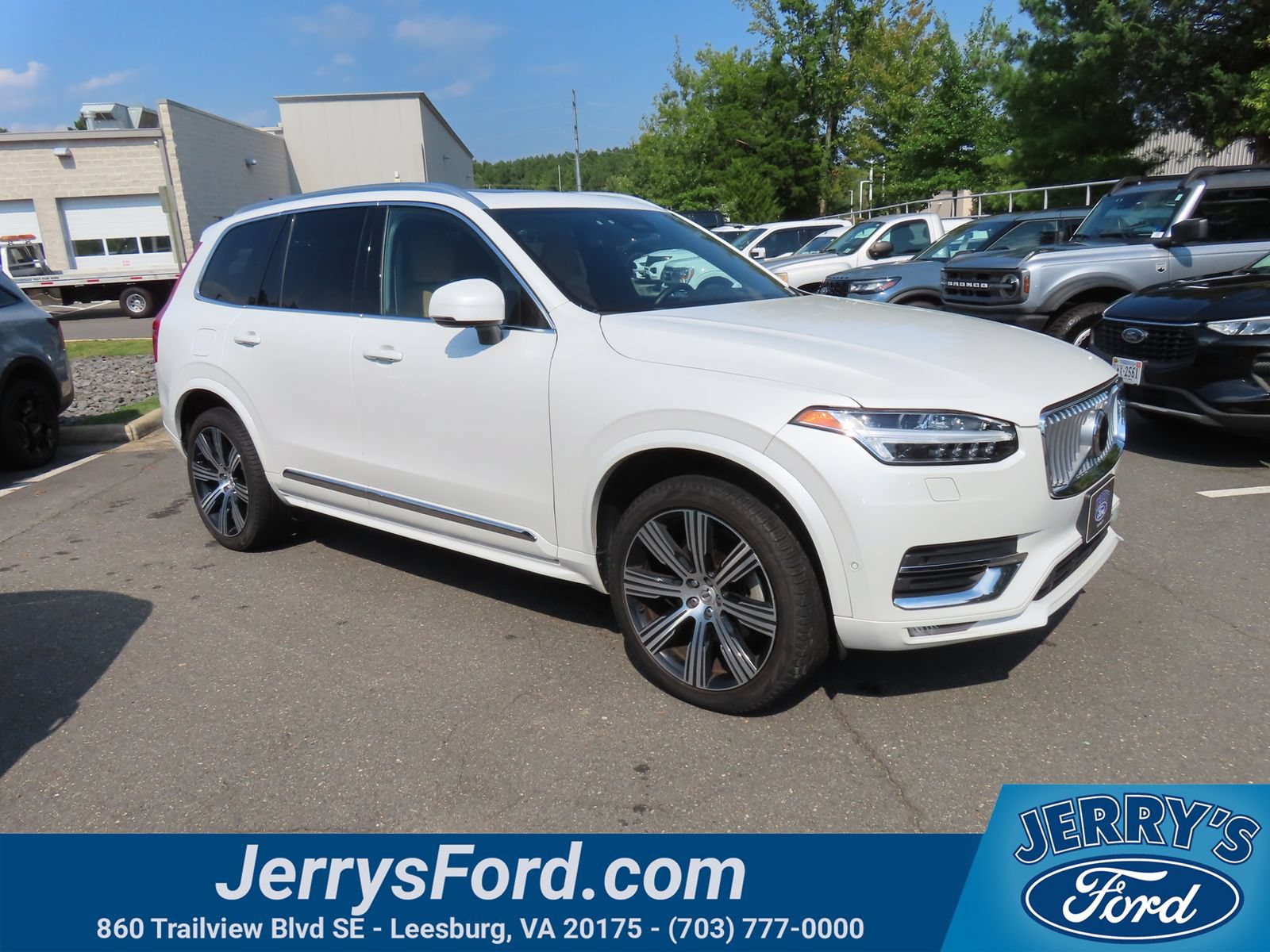 Used 2023 Volvo XC90 B6 Ultimate w/ Lounge Package