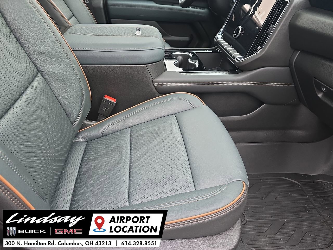 New 2026 GMC Yukon XL AT4 w/ LPO, Floor Liner Package image 29