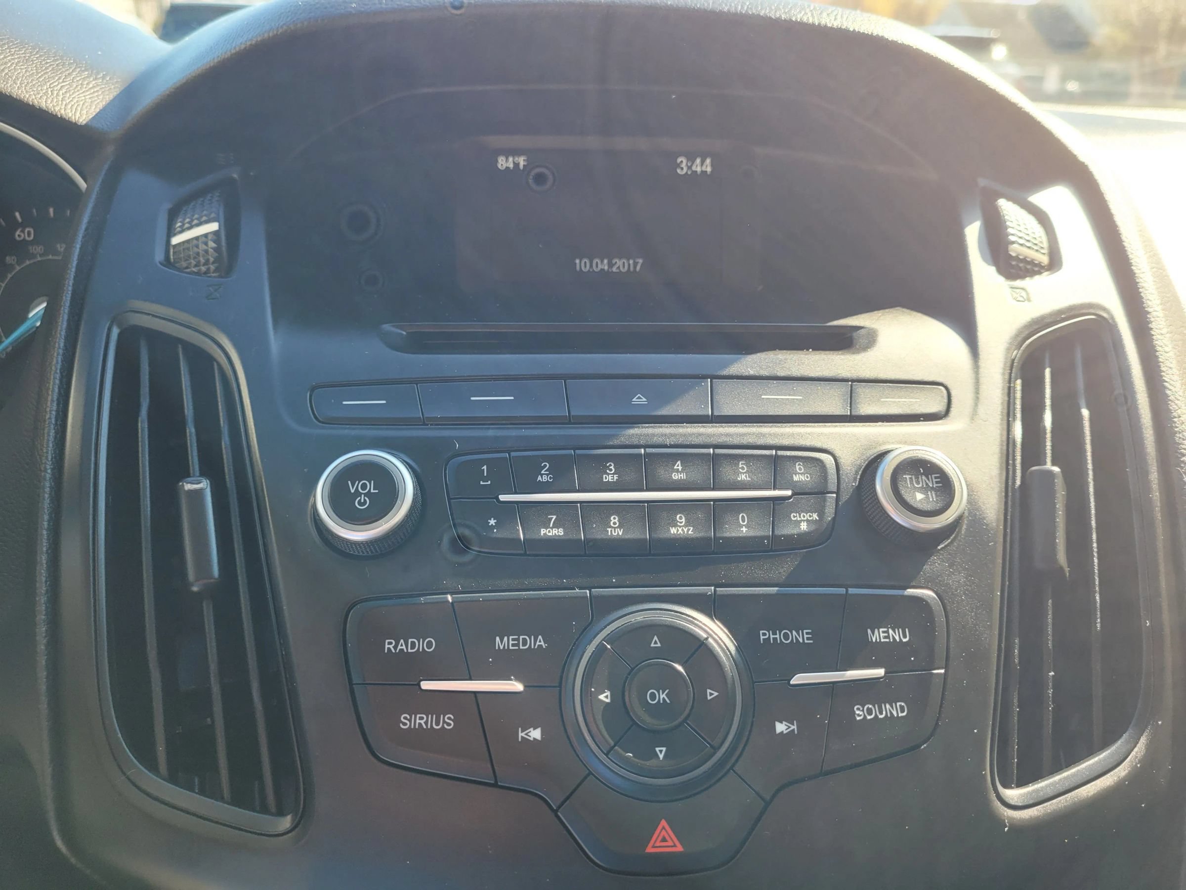 Used 2017 Ford Focus SE FWD image 33