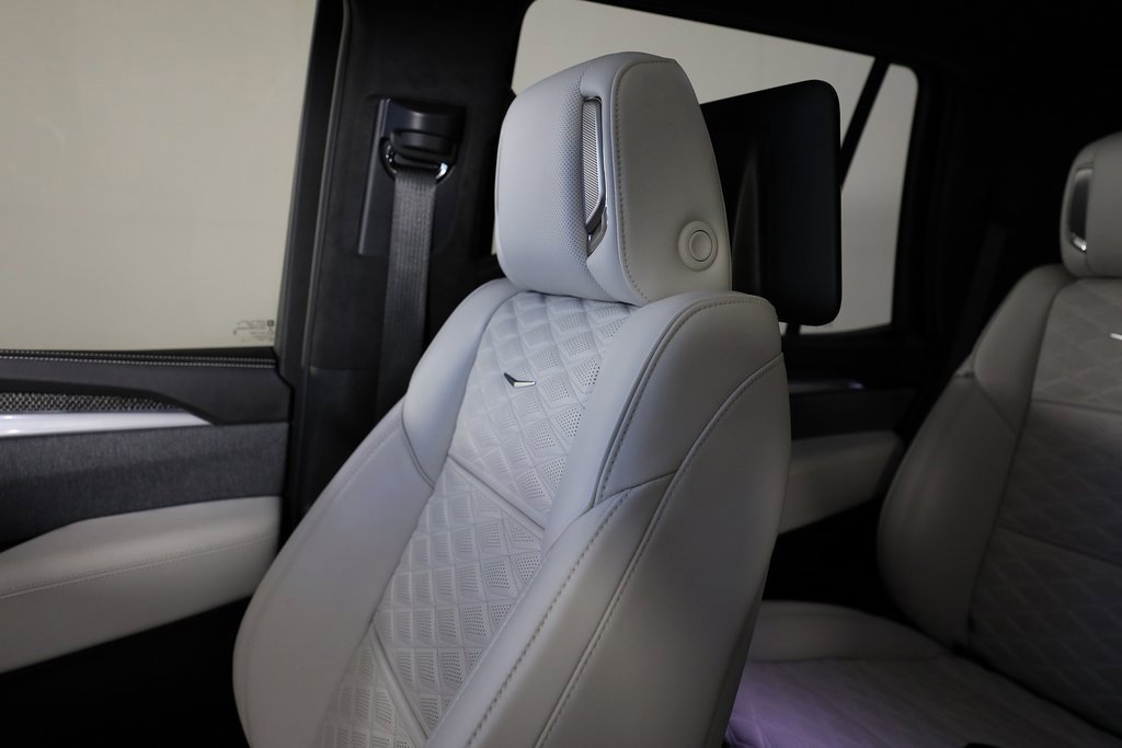 Used 2025 Cadillac Escalade V image 43