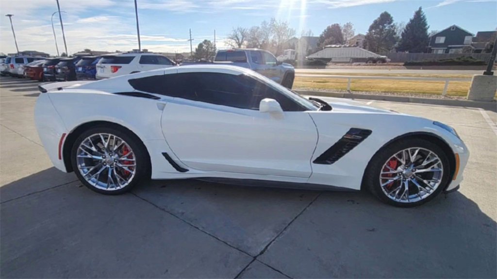 Used 2017 Chevrolet Corvette Z06 w/ Battery Protection Package image 2