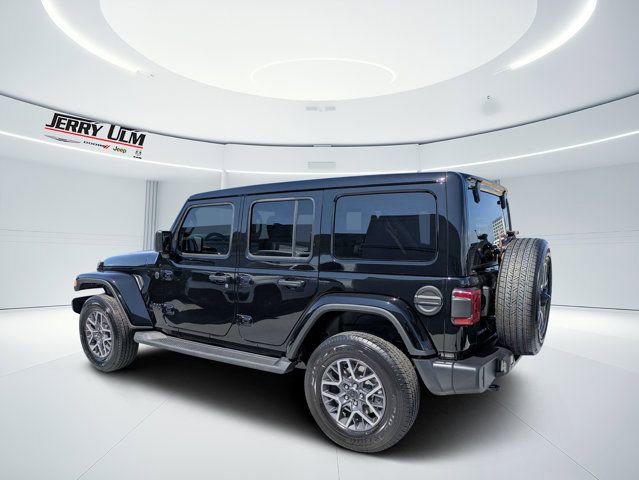 New 2026 Jeep Wrangler Unlimited Sahara AWD/4WD image 5