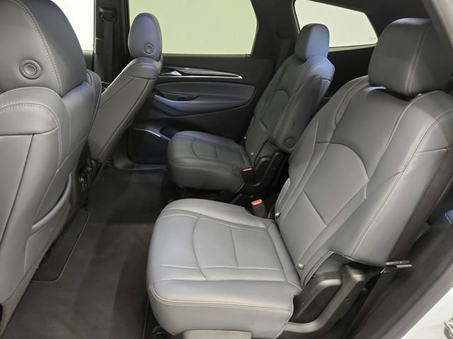 Used 2023 Buick Enclave Essence AWD/4WD image 23