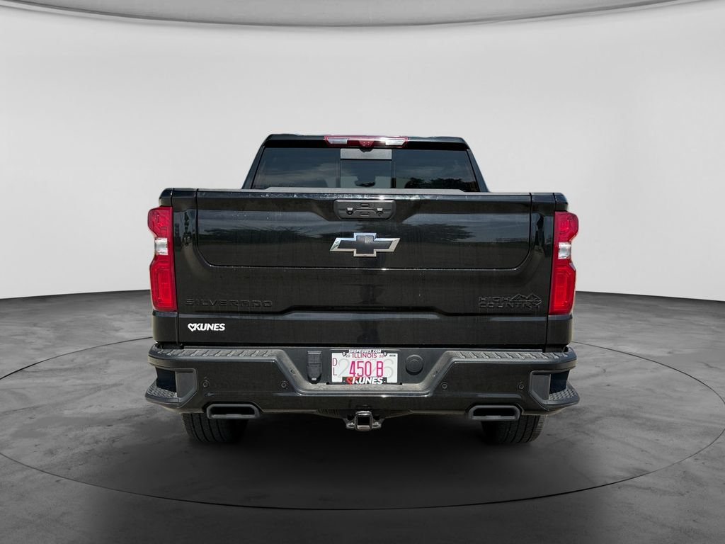 Used 2025 Chevrolet Silverado 1500 High Country w/ Midnight Edition AWD/4WD image 8
