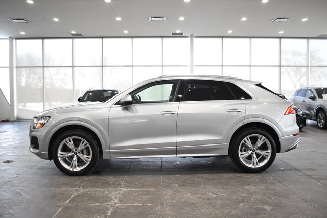 Used 2022 Audi Q8 Premium Plus image 8