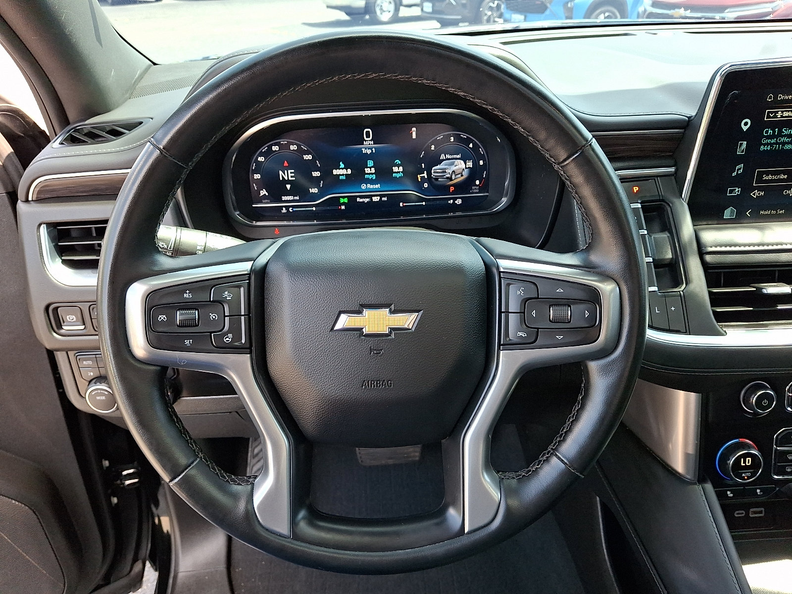 Used 2023 Chevrolet Suburban LT w/ LT Signature Plus Package AWD/4WD image 19