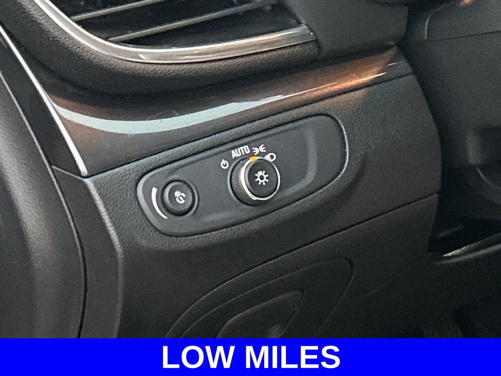 Used 2020 Buick Encore Preferred w/ Safety Package FWD image 14
