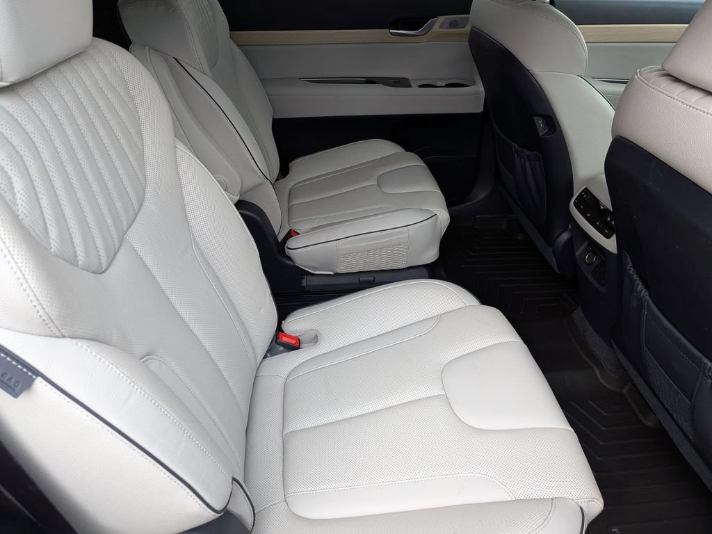 Used 2023 Hyundai Palisade Limited AWD/4WD image 30
