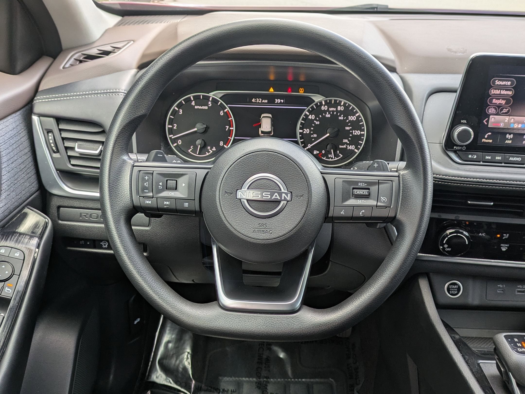 Used 2023 Nissan Rogue S image 18