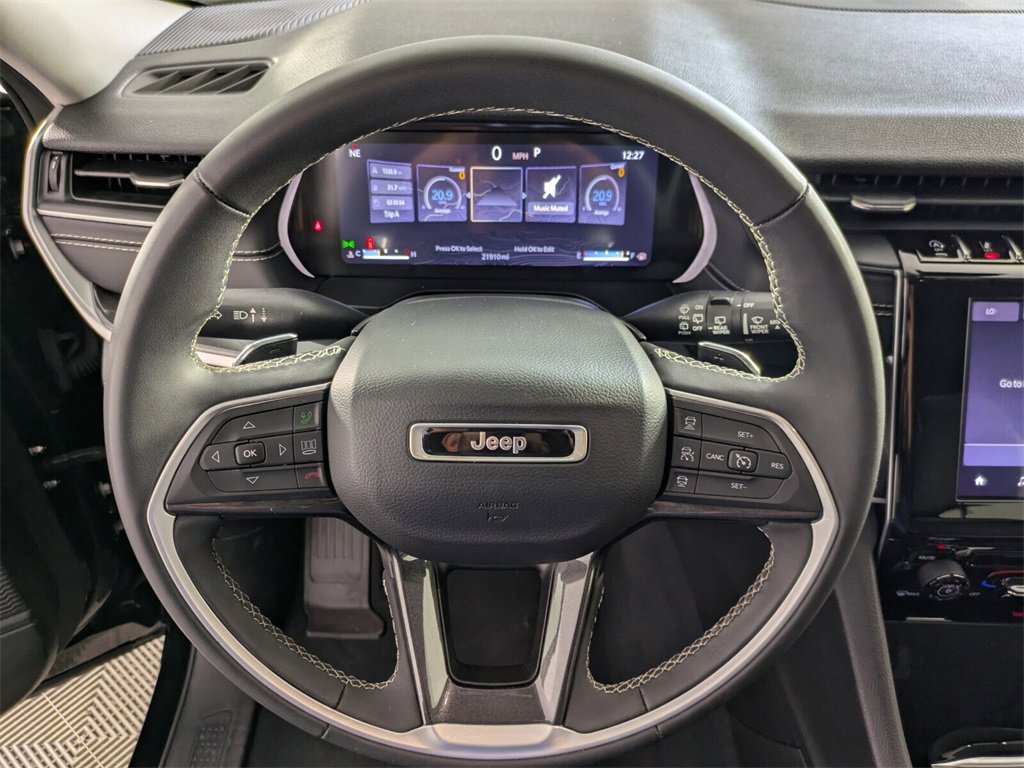 Certified 2023 Jeep Grand Cherokee Laredo image 18