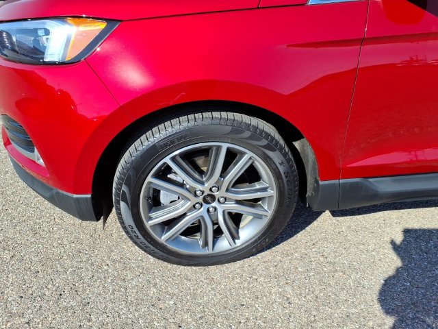 Certified 2023 Ford Edge Titanium w/ Class II Trailer Tow Package AWD/4WD image 4
