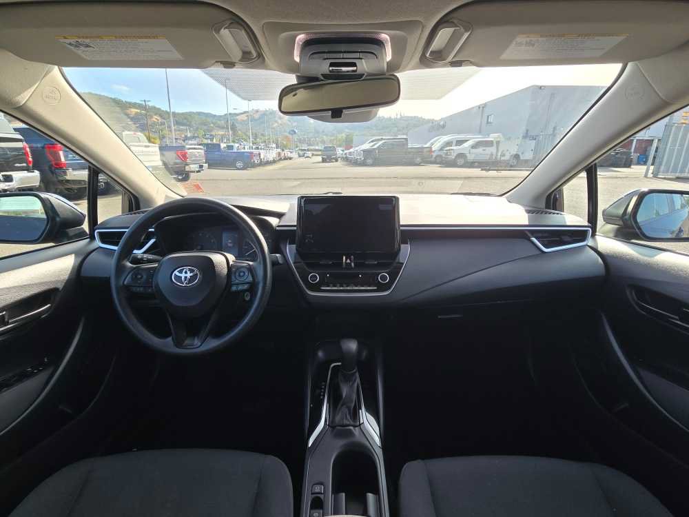 Used 2023 Toyota Corolla LE FWD image 15