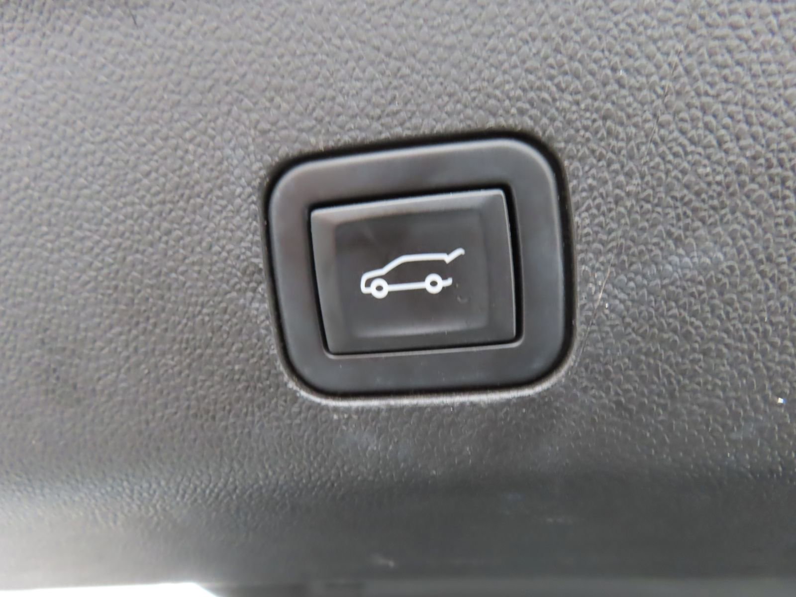 Used 2021 Chevrolet Tahoe RST image 41