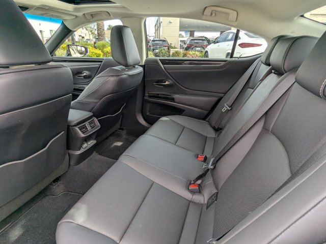 Used 2024 Lexus ES 350 image 18