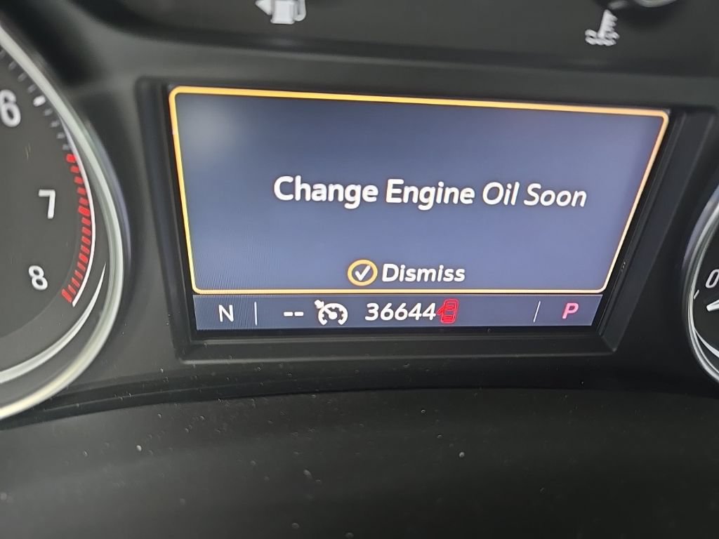 Used 2020 Buick Enclave Premium w/ Sun and Sites Package FWD image 15
