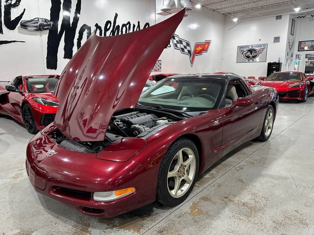 Used 2003 Chevrolet Corvette Coupe w/ Preferred Equipment Group RWD image 30