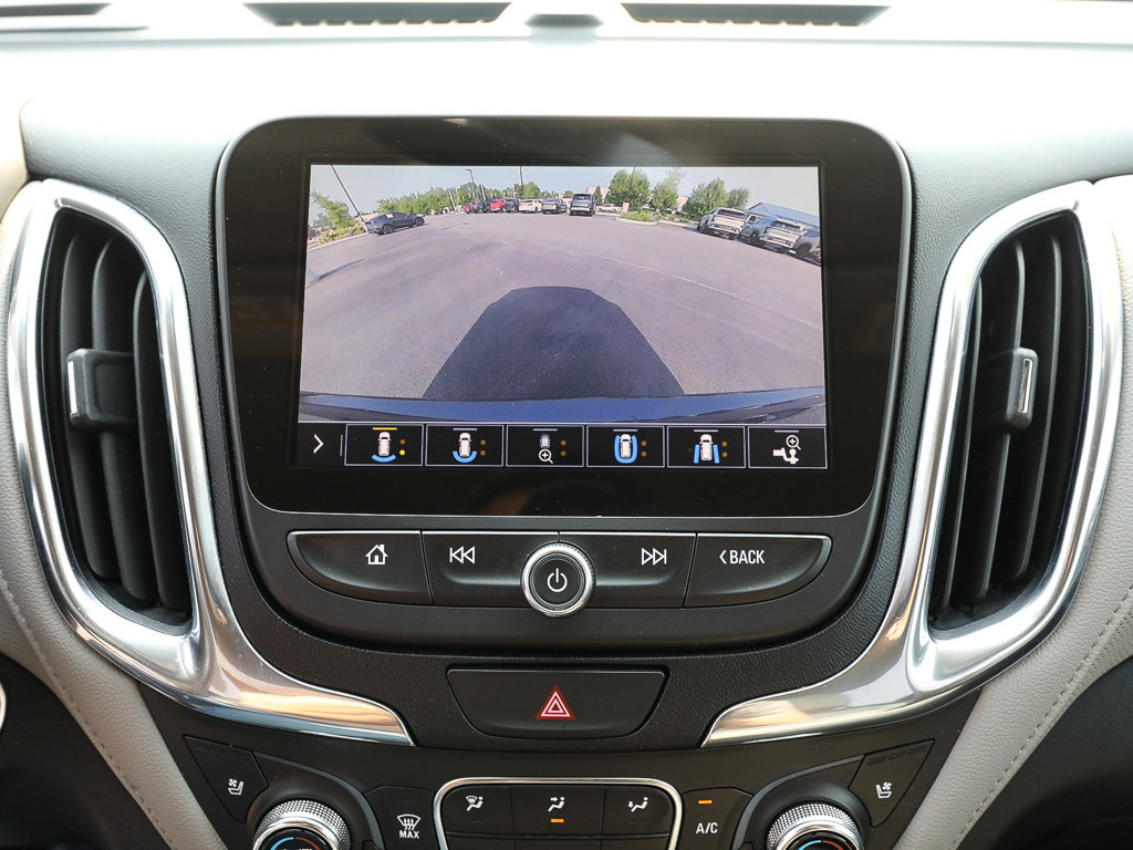 Used 2020 Chevrolet Equinox Premier FWD image 18