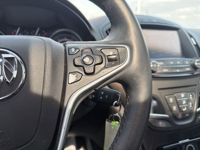 Used 2017 Buick Regal Sport Touring image 34