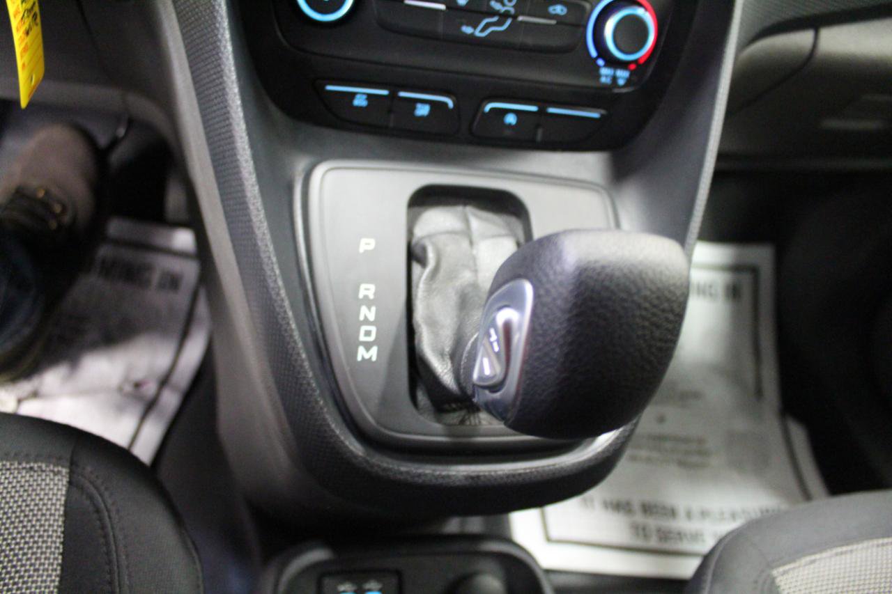 Used 2022 Ford Transit Connect XL image 15