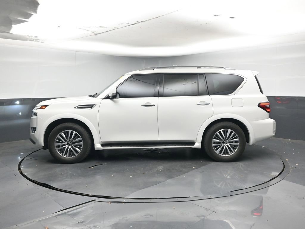 Used 2023 Nissan Armada SL w/ Captain's Chairs Package image 2
